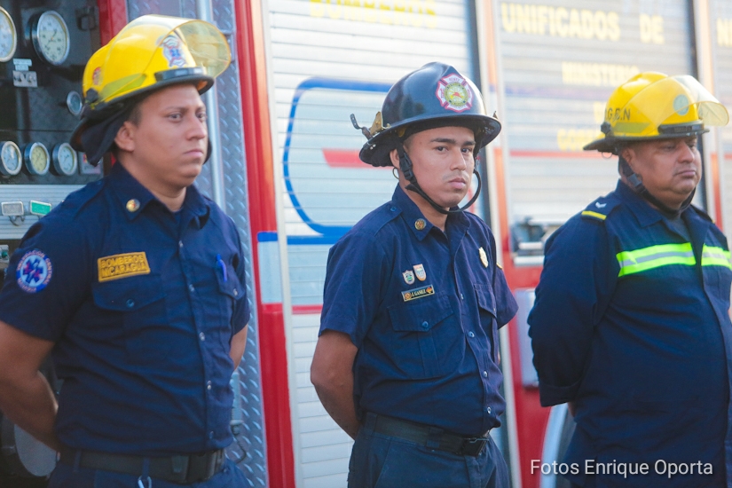 BOMBEROS